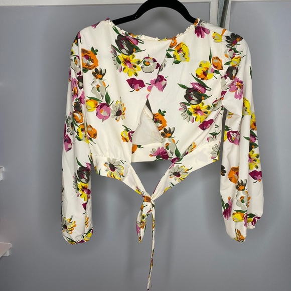 Cropped shirt - Picture 5 of 5